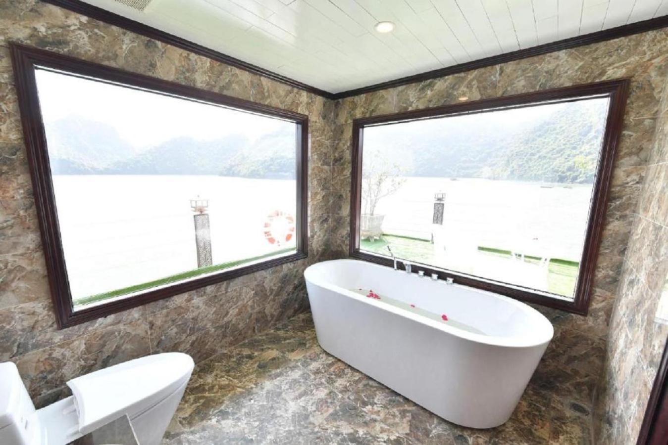 Hotel Halong Sapphire Cruises Ha Long Zewnętrze zdjęcie