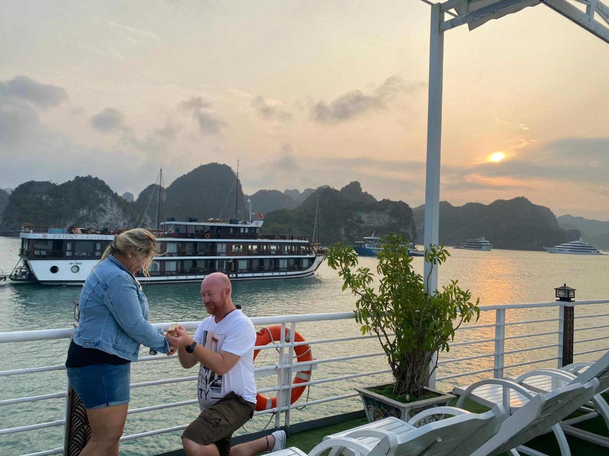 Hotel Halong Sapphire Cruises Ha Long Zewnętrze zdjęcie