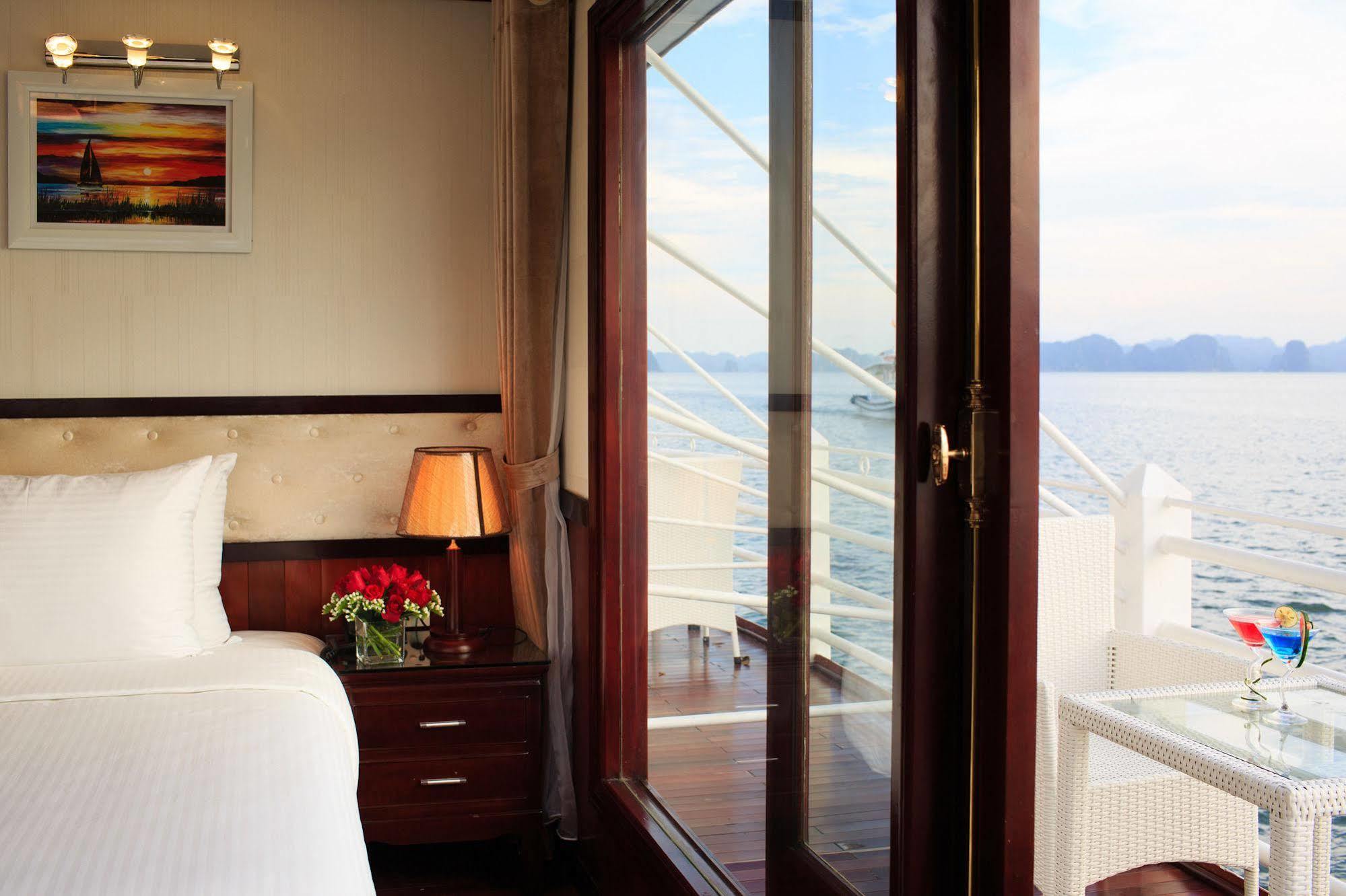Hotel Halong Sapphire Cruises Ha Long Zewnętrze zdjęcie