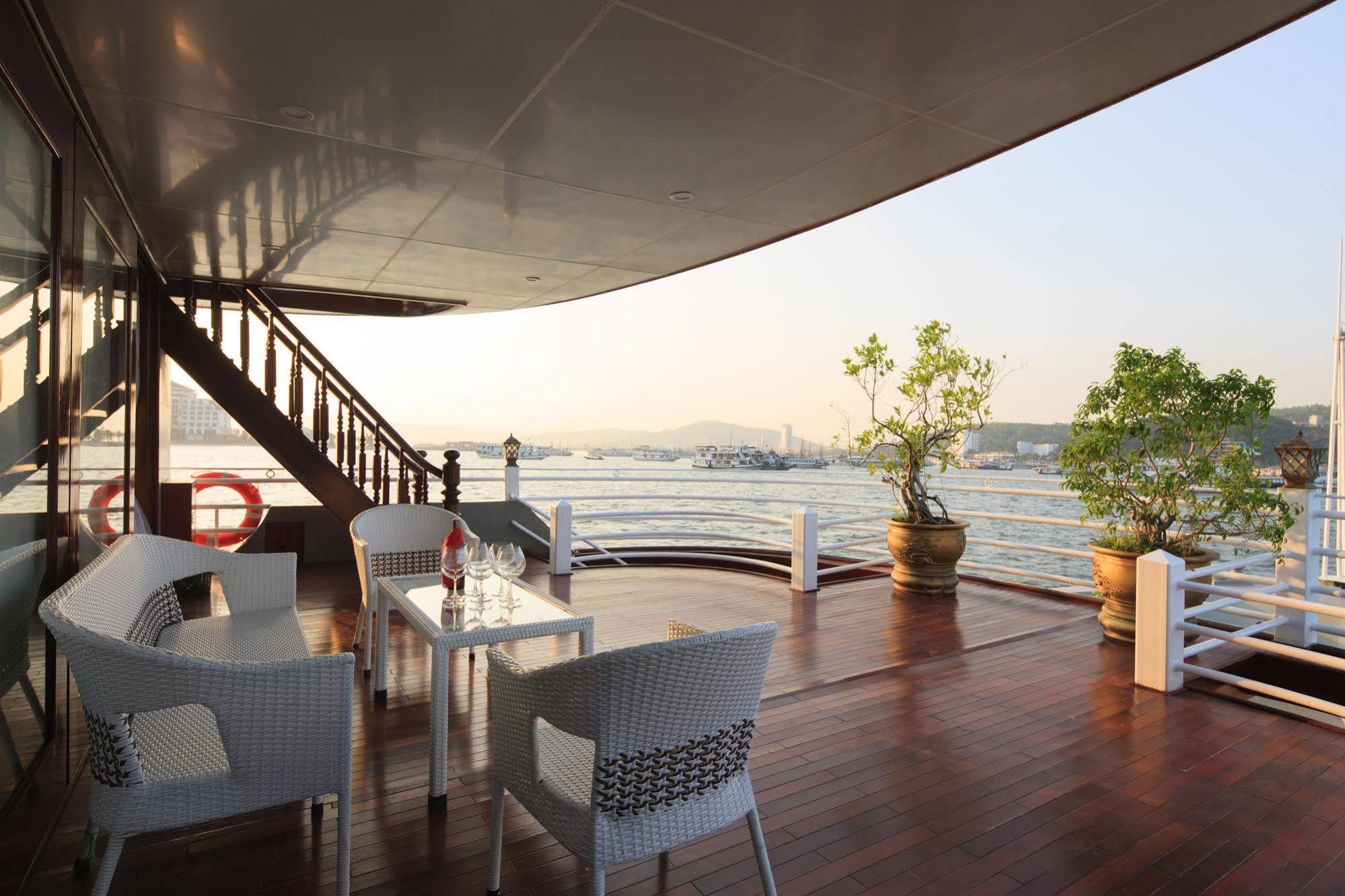 Hotel Halong Sapphire Cruises Ha Long Zewnętrze zdjęcie
