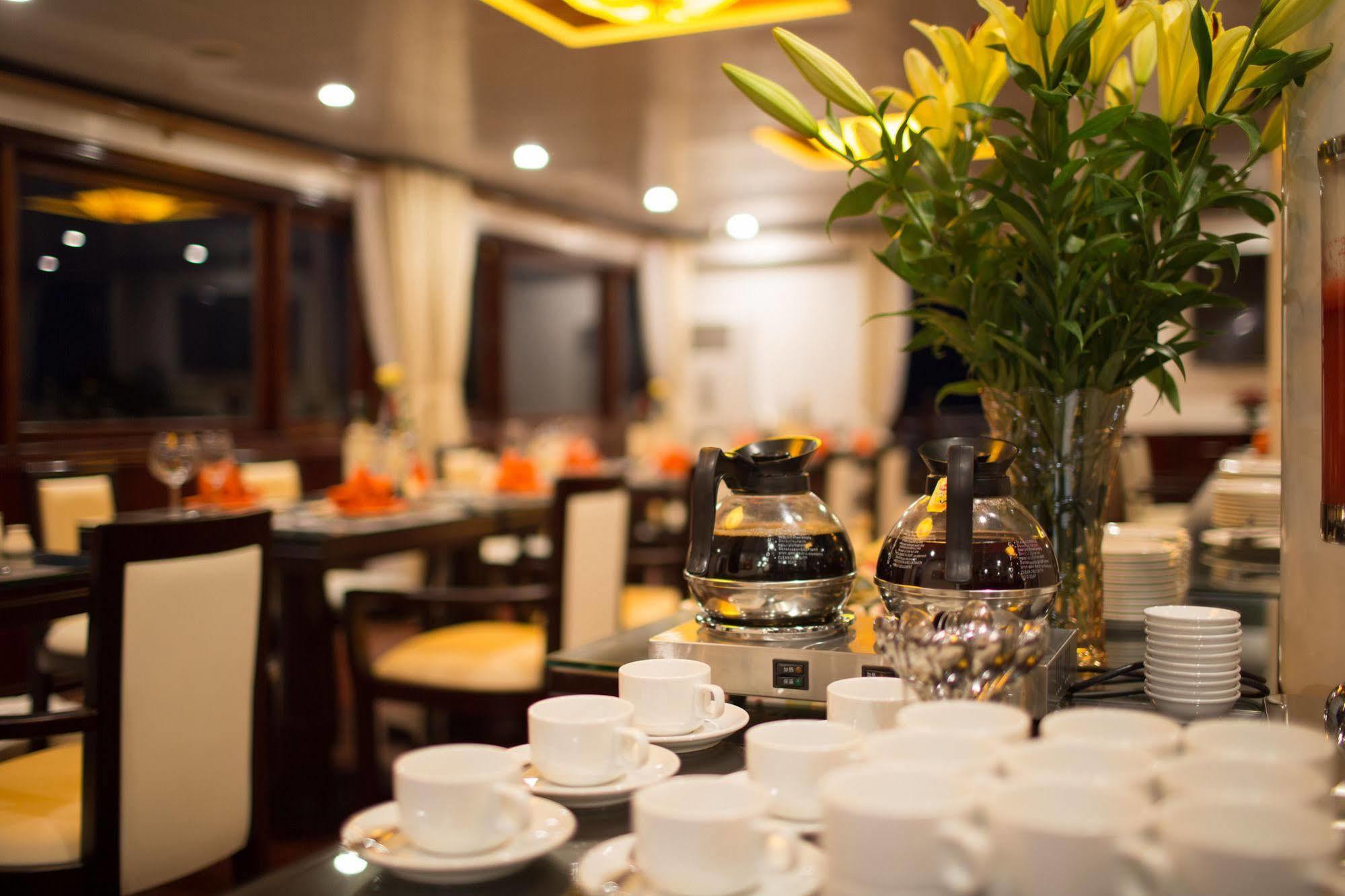 Hotel Halong Sapphire Cruises Ha Long Zewnętrze zdjęcie